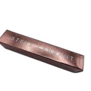 Steve Laurant Orchid lip gloss